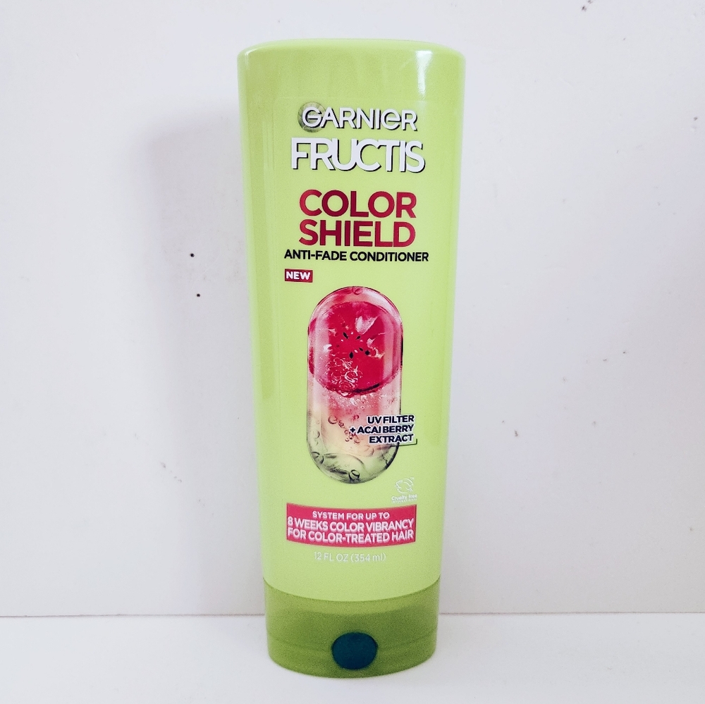 ⭐4/$15 Garnier Fructis Color Shield Conditioner